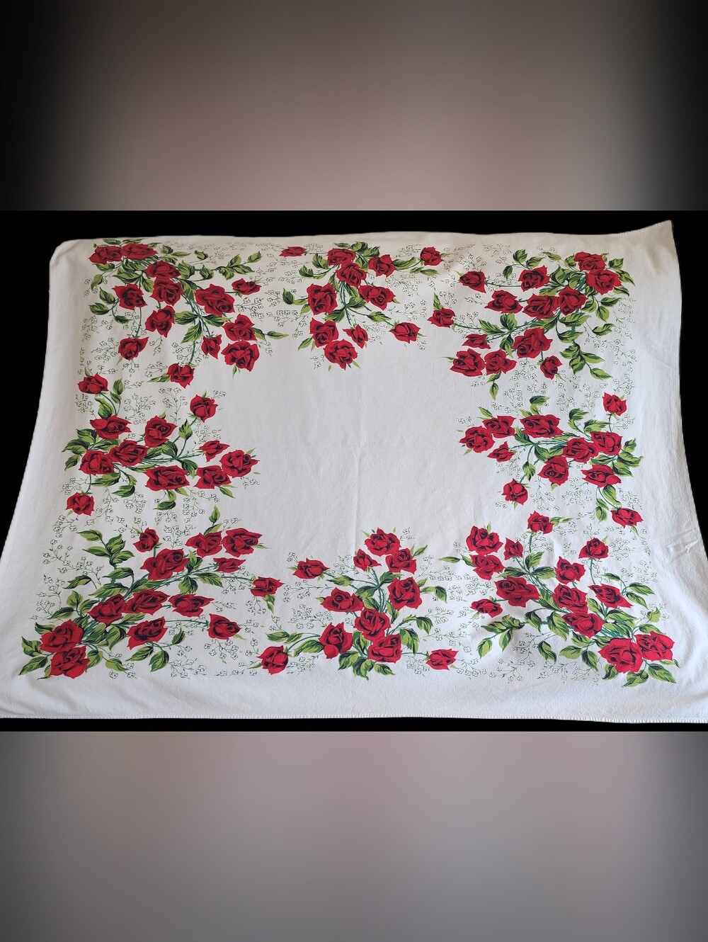 Vntg Cotton Tablecloth 45 X 52